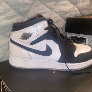 Jordan 1 mid “diamond shorts” GS